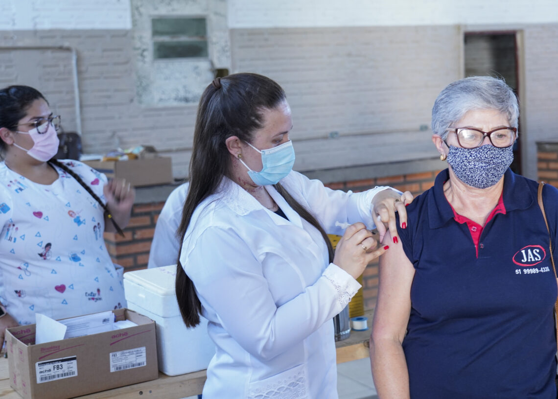 Vacinação contra a gripe e Covid-19 será realizada no local durante a ação
Foto: Magda Rabie/Prefeitura de Taquara