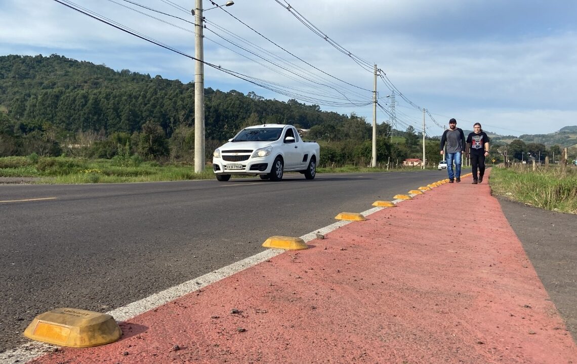 Novo trecho asfaltado da Avenida Anexação traz mais segurança a pedestres e motoristas (Foto: Melissa Costa)