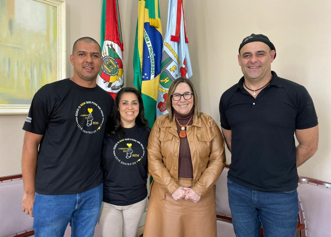 Voluntários participaram de reunião com a prefeita e o diretor municipal de Esportes Foto: Cris Vargas/Prefeitura de Taquara