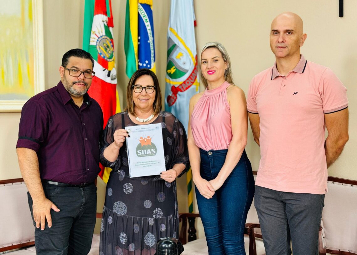 Plano foi apresentado no gabinete da prefeita Sirlei Silveira nesta terça-feira (30)
Foto: Cris Vargas/Prefeitura de Taquara